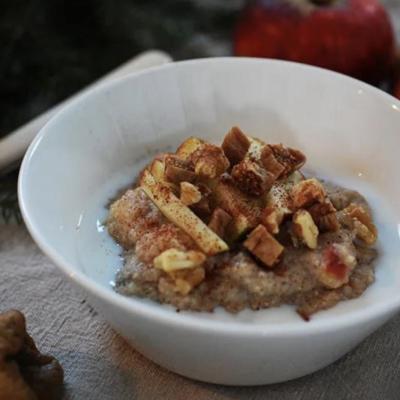 Havrekligröt med äpple & fikon